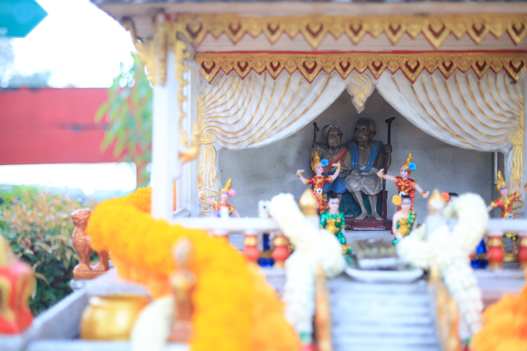 title - ส.ป.ก. จัดพิธีสักการะสิ่งศักดิ์สิทธิ์และพิธีสงฆ์ในโอกาสวันคล้ายวันสถาปนาครบรอบ 51 ปี